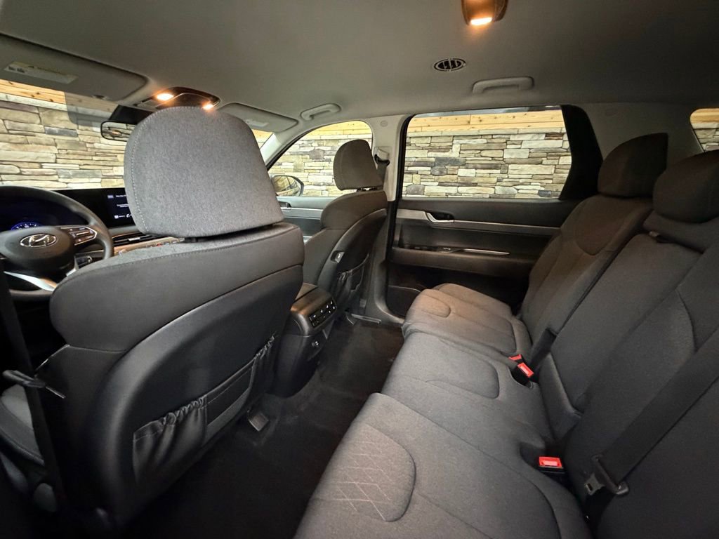 Certified 2022 Hyundai Palisade SE image 25