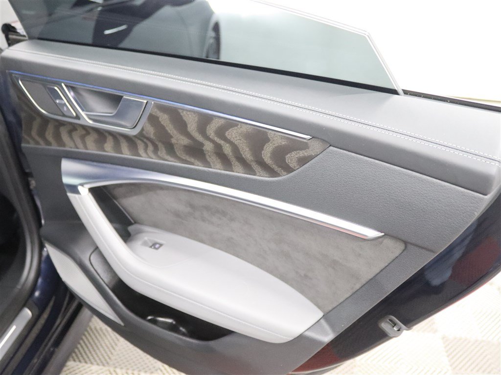 Used 2020 Audi S7 Prestige w/ Prestige Package AWD/4WD image 25