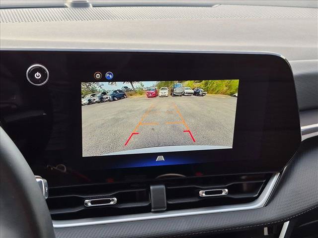 Used 2025 Chevrolet Equinox LT FWD image 14