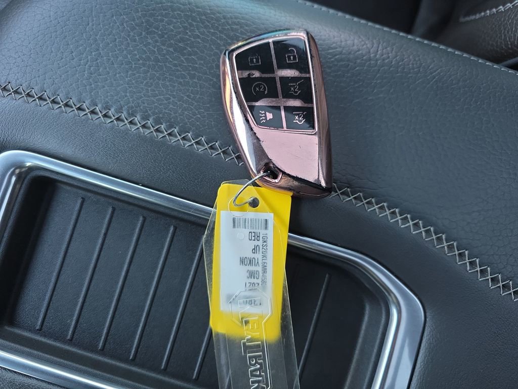 Used 2021 GMC Yukon Denali image 29