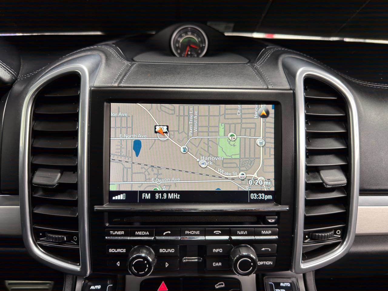 Used 2016 Porsche Cayenne GTS image 22