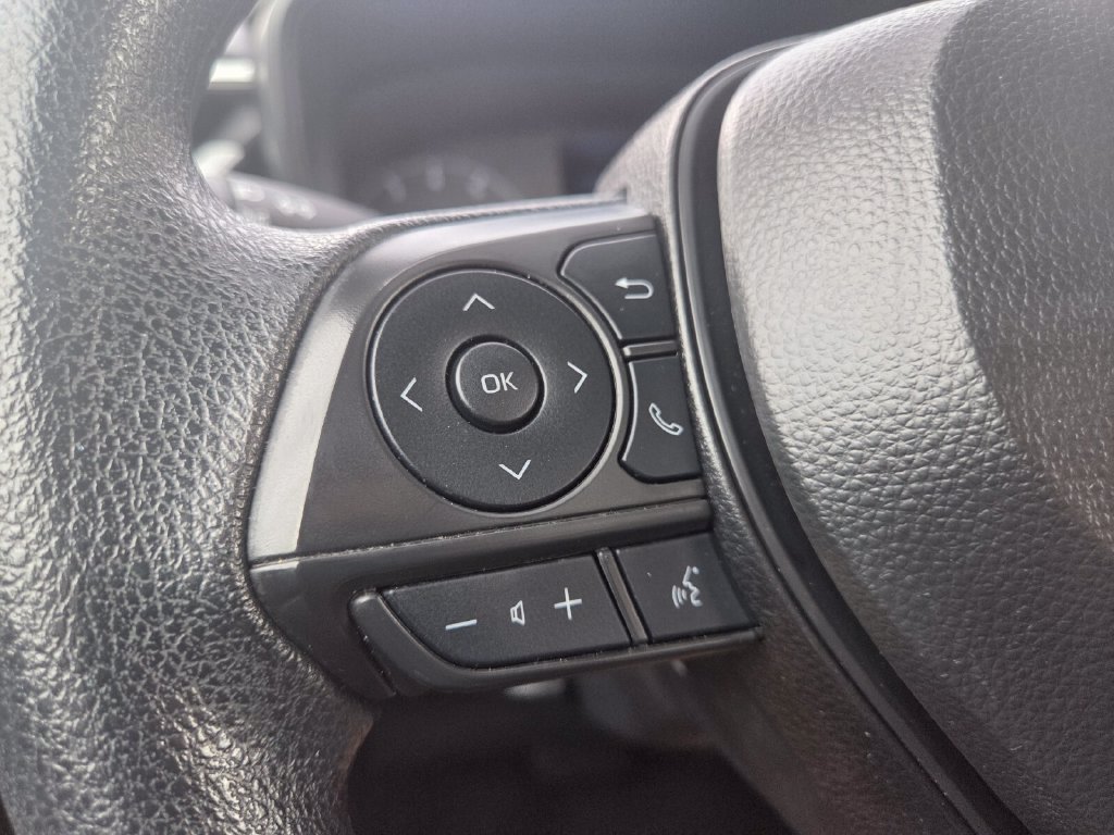 Used 2025 Toyota Corolla LE FWD image 13