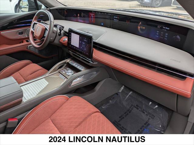 Used 2024 Lincoln Nautilus Black Label AWD/4WD image 27