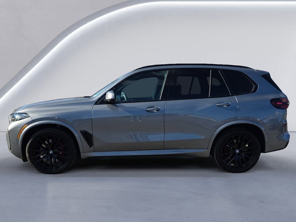 Used 2025 BMW X5 xDrive40i w/ M Sport Package image 6
