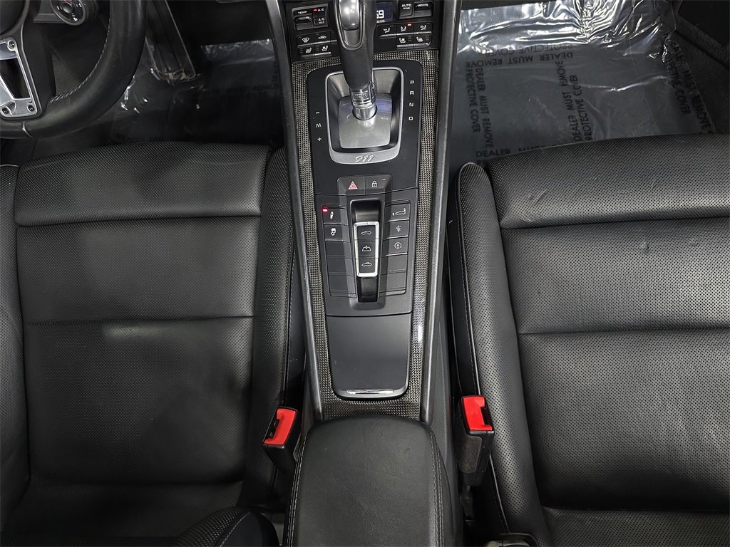 Used 2019 Porsche 911 Turbo image 20