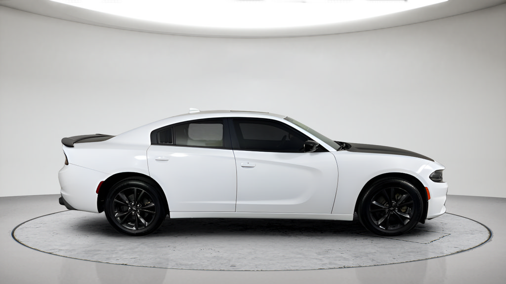 Used 2021 Dodge Charger SXT w/ Blacktop Package AWD/4WD image 2