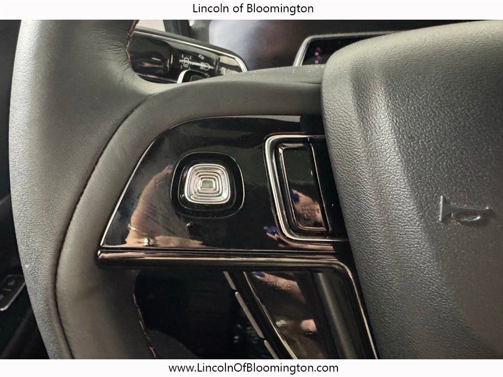 New 2025 Lincoln Corsair Reserve w/ Equipment Group 202A image 40