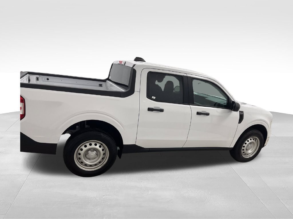 Used 2025 Ford Maverick XLT FWD image 6