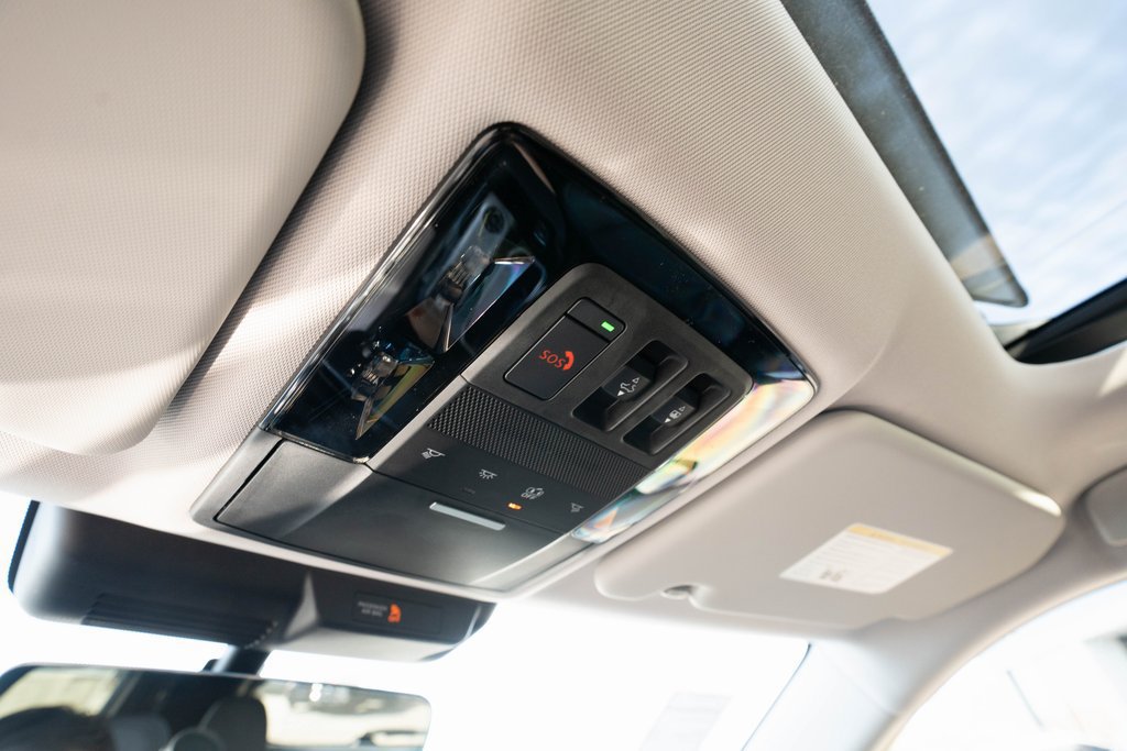 New 2026 Mitsubishi Outlander LE AWD/4WD image 35
