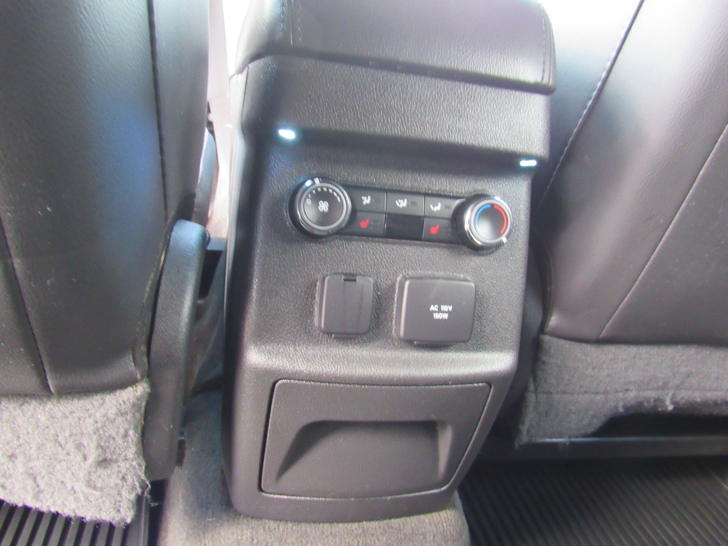 Used 2015 Ford Explorer Limited w/ Equipment Group 301A AWD/4WD image 26