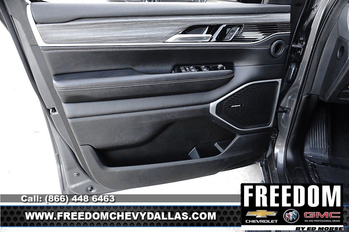 Used 2024 Jeep Wagoneer Series II w/ Flexible Seating Group AWD/4WD image 33