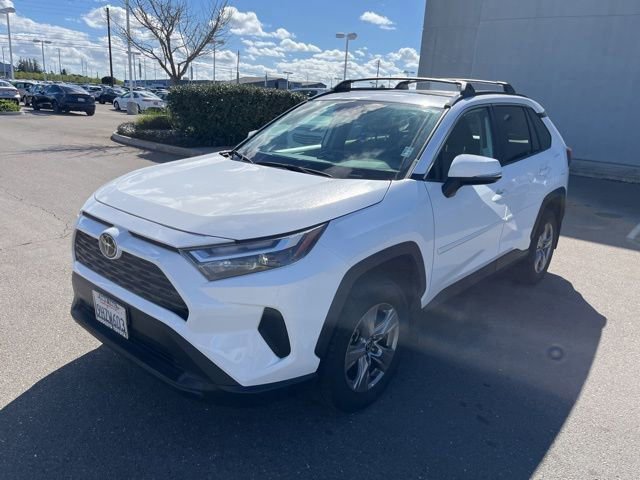 Used 2023 Toyota RAV4 XLE w/ Convenience Package image 3