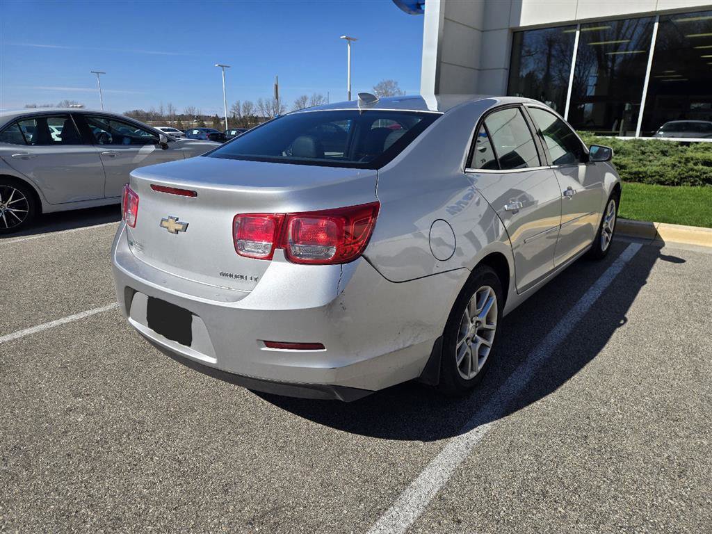 Used 2015 Chevrolet Malibu LT w/ Power Convenience Package FWD image 3
