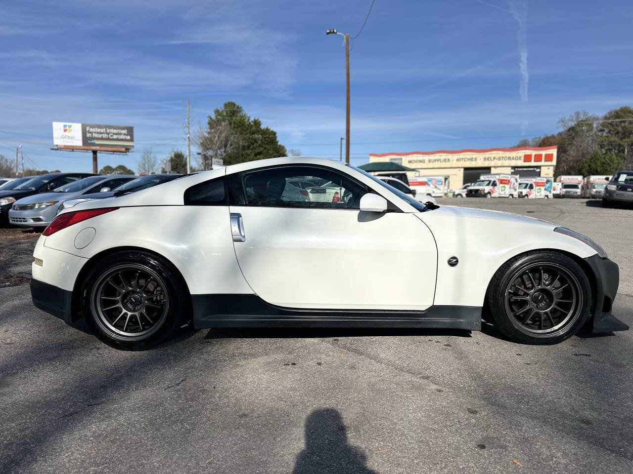 Used 2006 Nissan 350Z Coupe w/ (N93) Cargo Convenience Pkg image 4