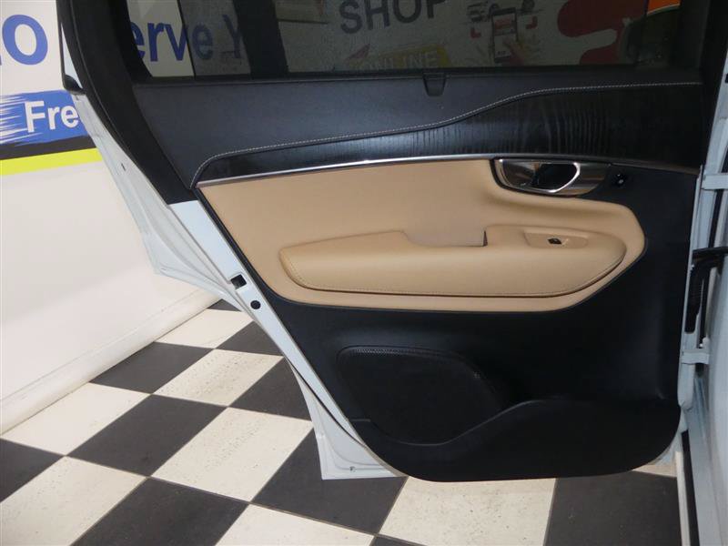 Used 2021 Volvo XC90 T8 Inscription AWD/4WD image 35