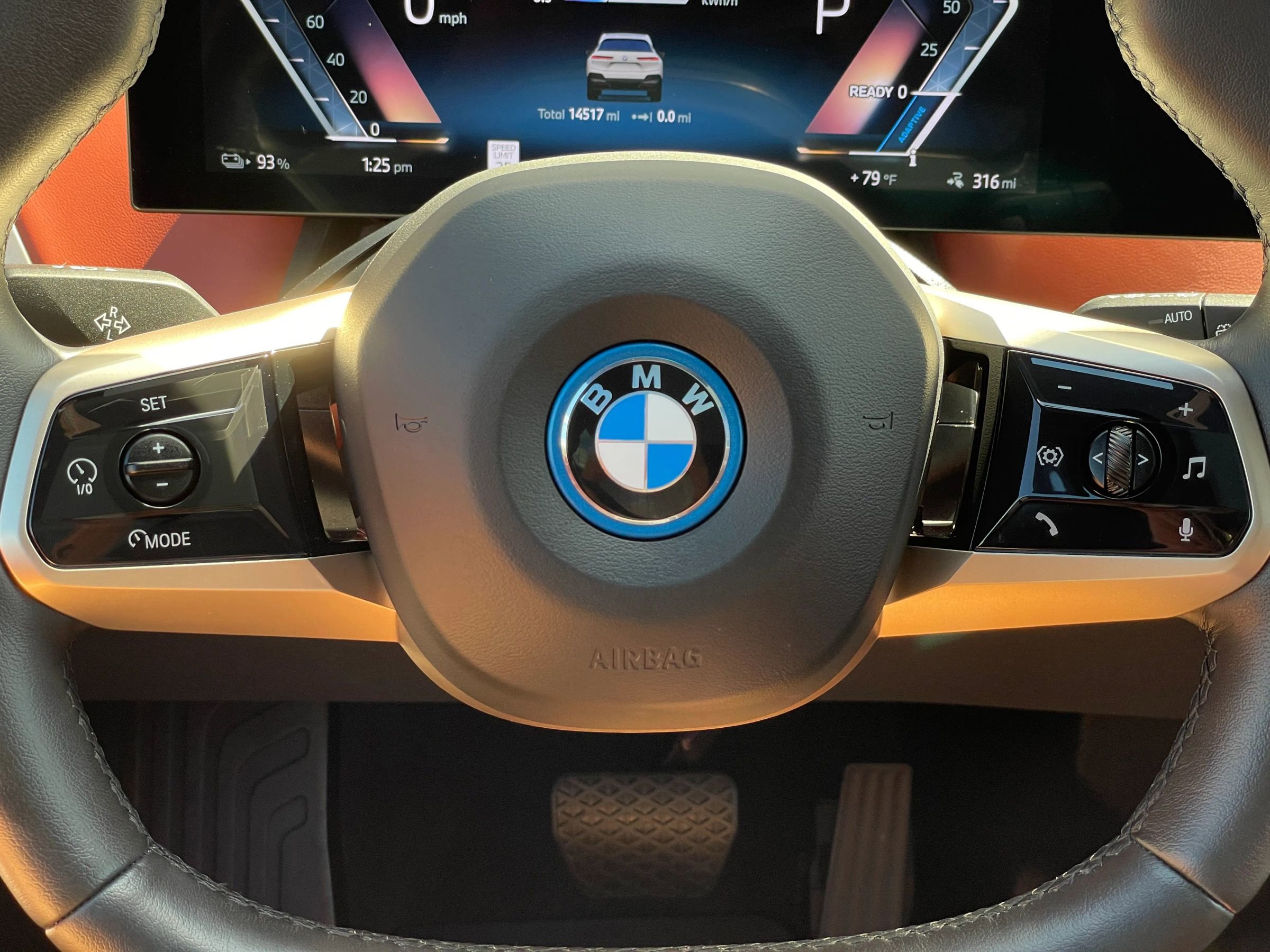 Used 2024 BMW iX xDrive50 w/ Luxury Package image 30