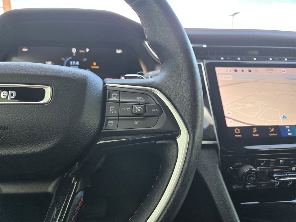 Used 2022 Jeep Grand Cherokee Trailhawk image 17