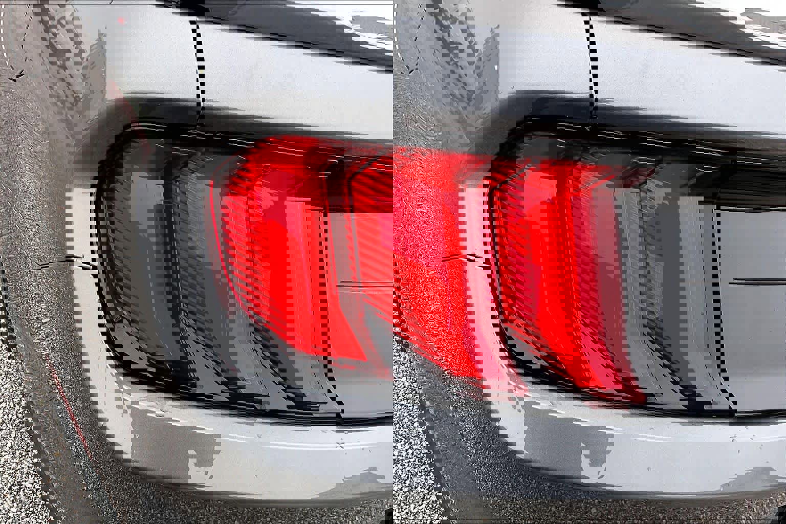 Used 2022 Ford Mustang GT RWD image 28