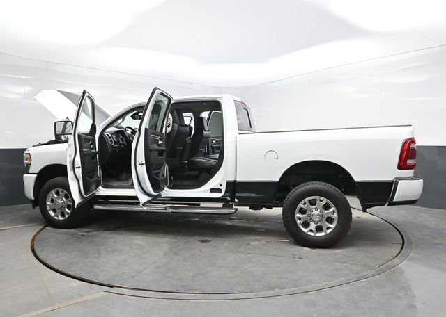 Used 2024 RAM 2500 Laramie AWD/4WD image 43