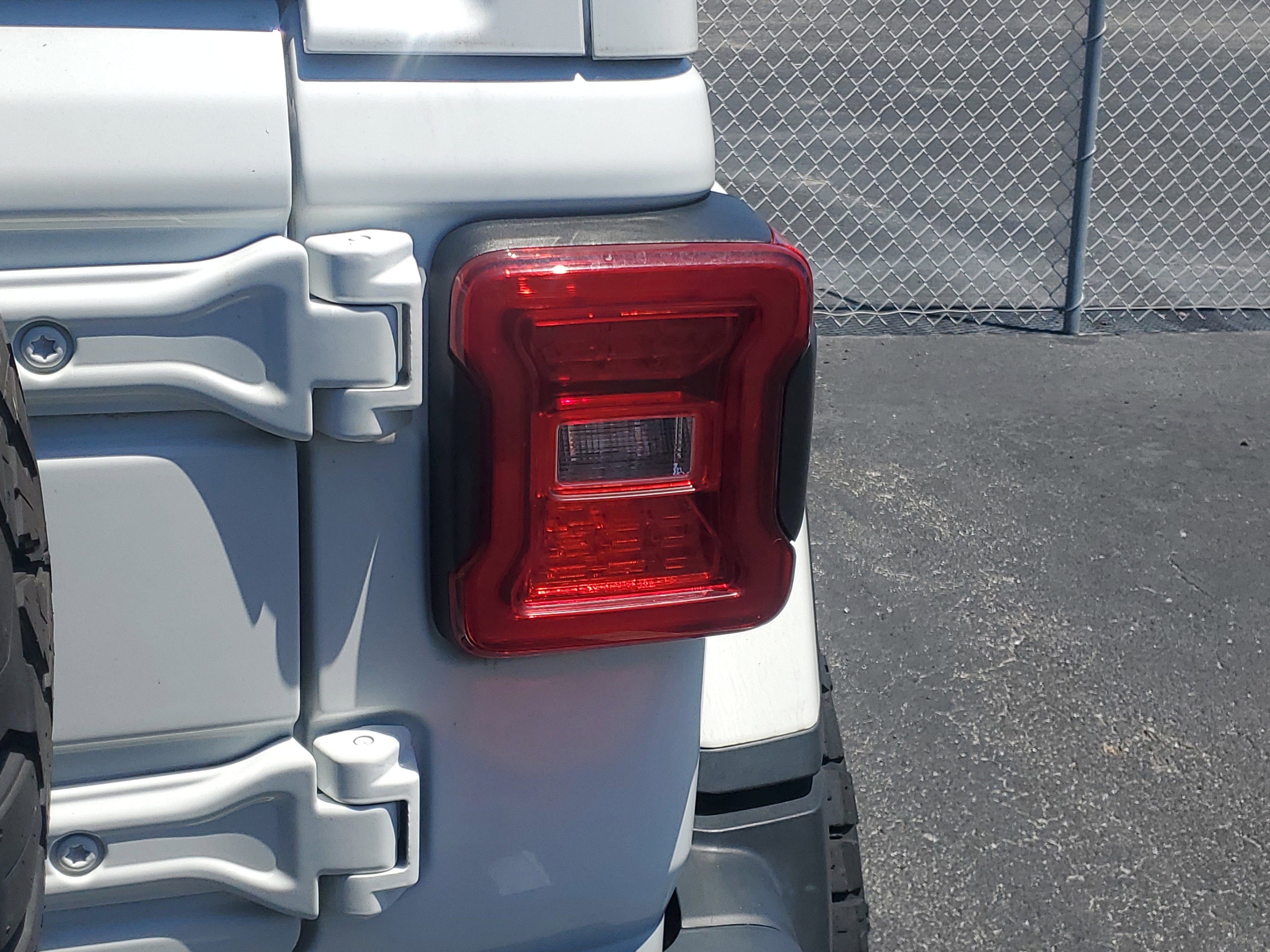 Used 2018 Jeep Wrangler Rubicon image 8