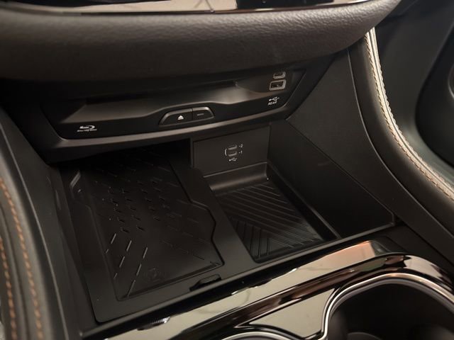 New 2026 Chrysler Pacifica Pinnacle image 16