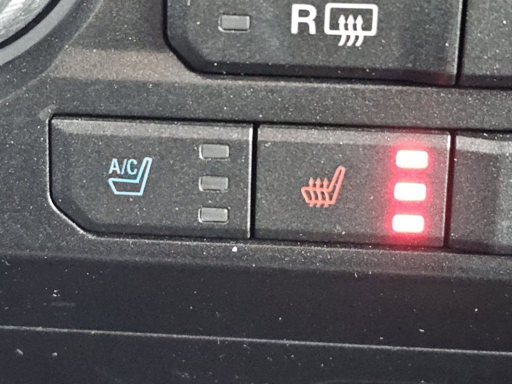 Used 2015 Ford F150 Platinum w/ Equipment Group 701A Luxury image 13