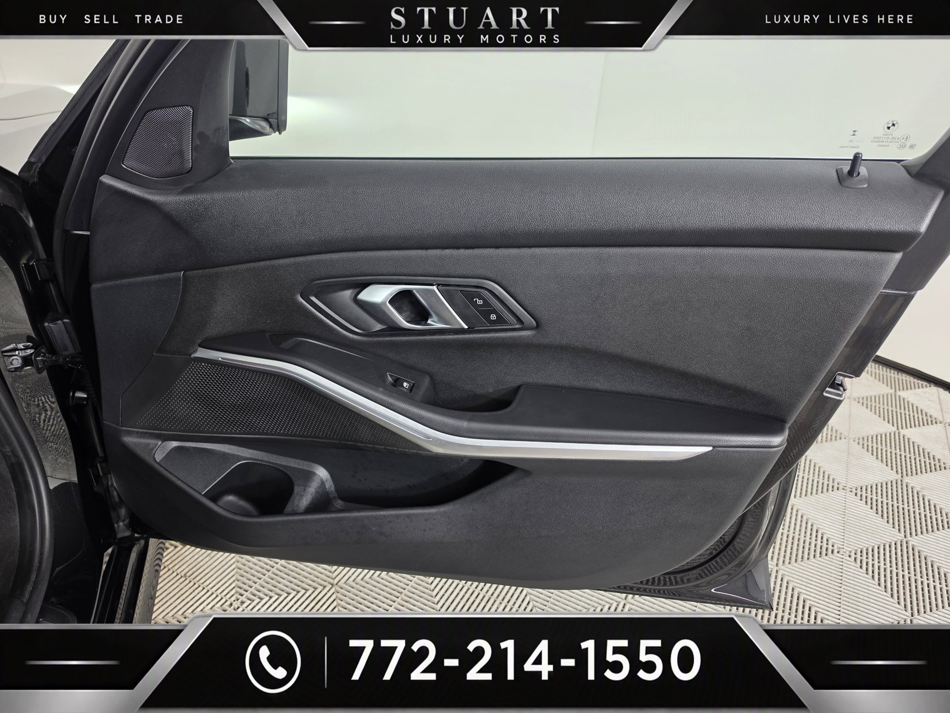Used 2025 BMW 330i xDrive Sedan AWD/4WD image 35