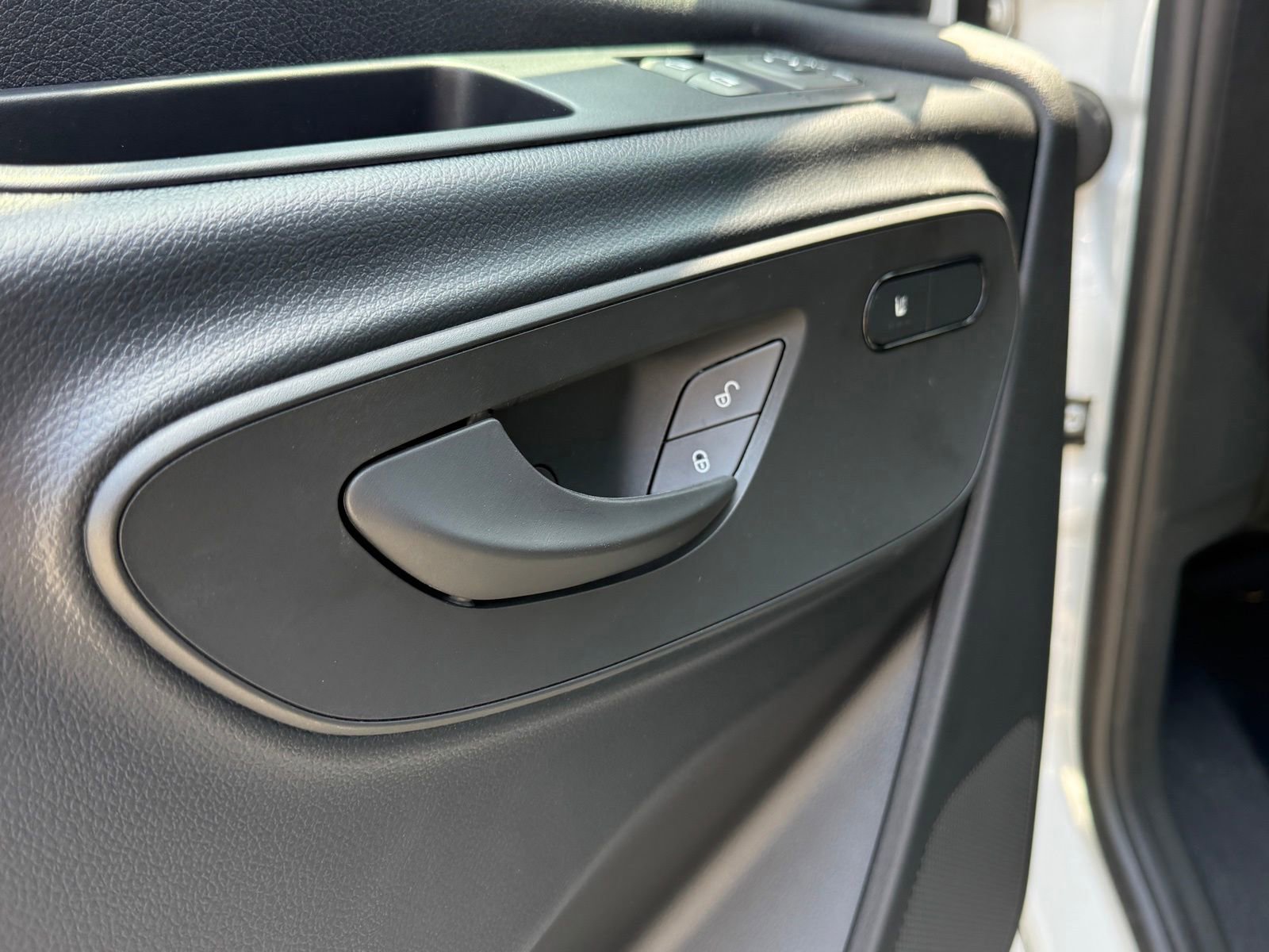 New 2025 Mercedes-Benz Sprinter 2500 image 19