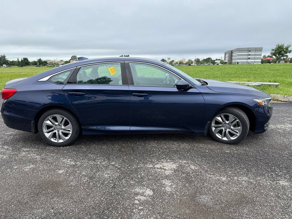 Used 2019 Honda Accord LX image 10