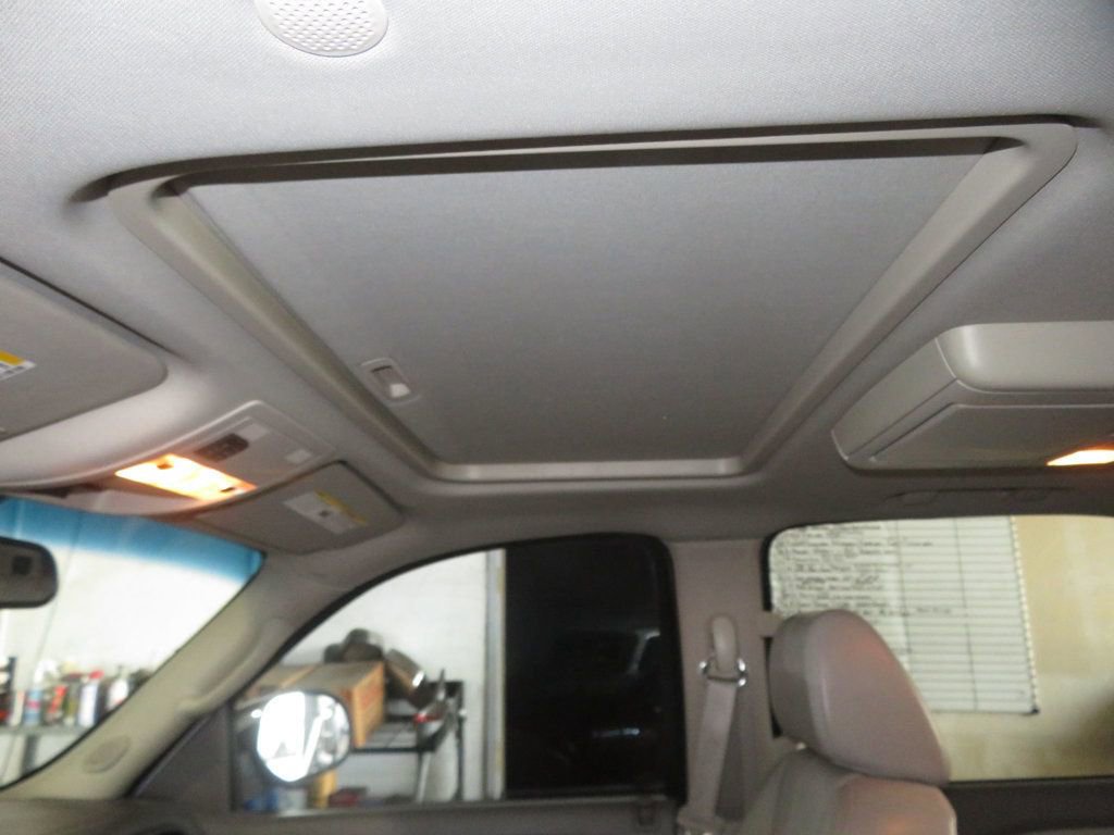 Used 2008 Chevrolet Avalanche LTZ w/ LTZ Preferred Equipment Group image 23