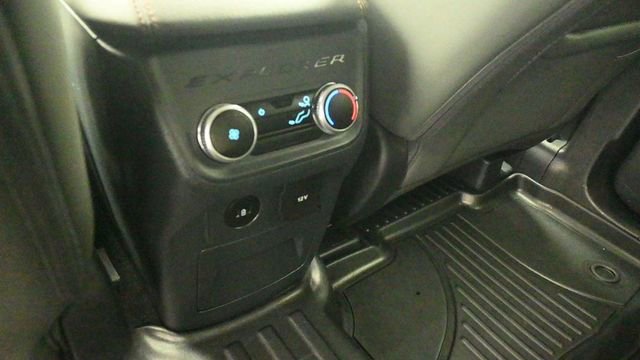 Used 2025 Ford Explorer Active w/ Active Comfort Package AWD/4WD image 12