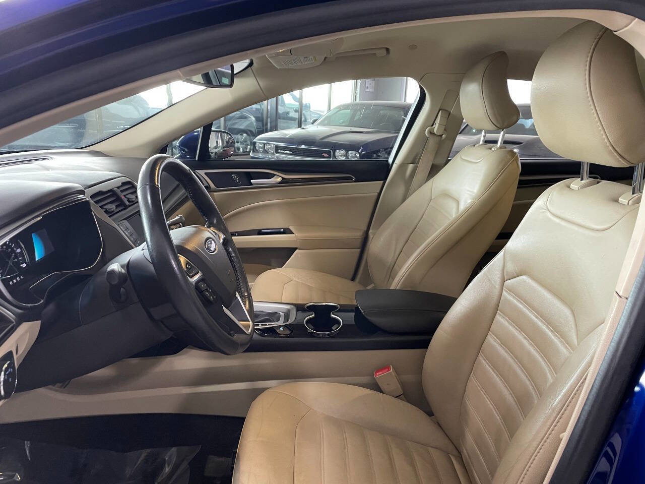 Used 2016 Ford Fusion SE w/ Equipment Group 502A image 14