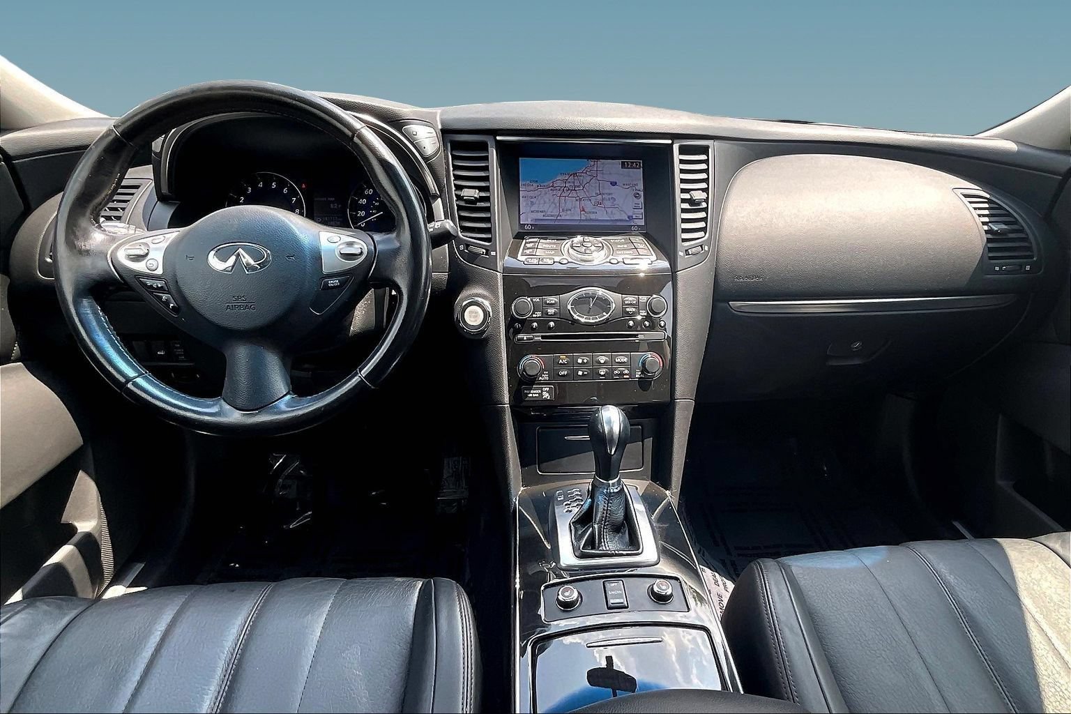 Used 2015 INFINITI QX70 AWD w/ Premium Package image 7