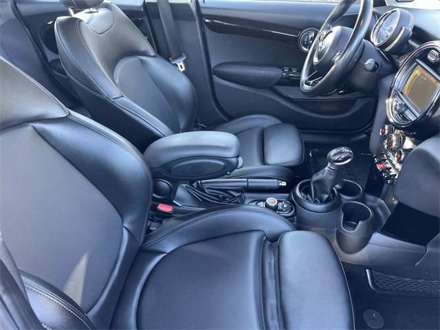 Used 2018 MINI Cooper S image 34