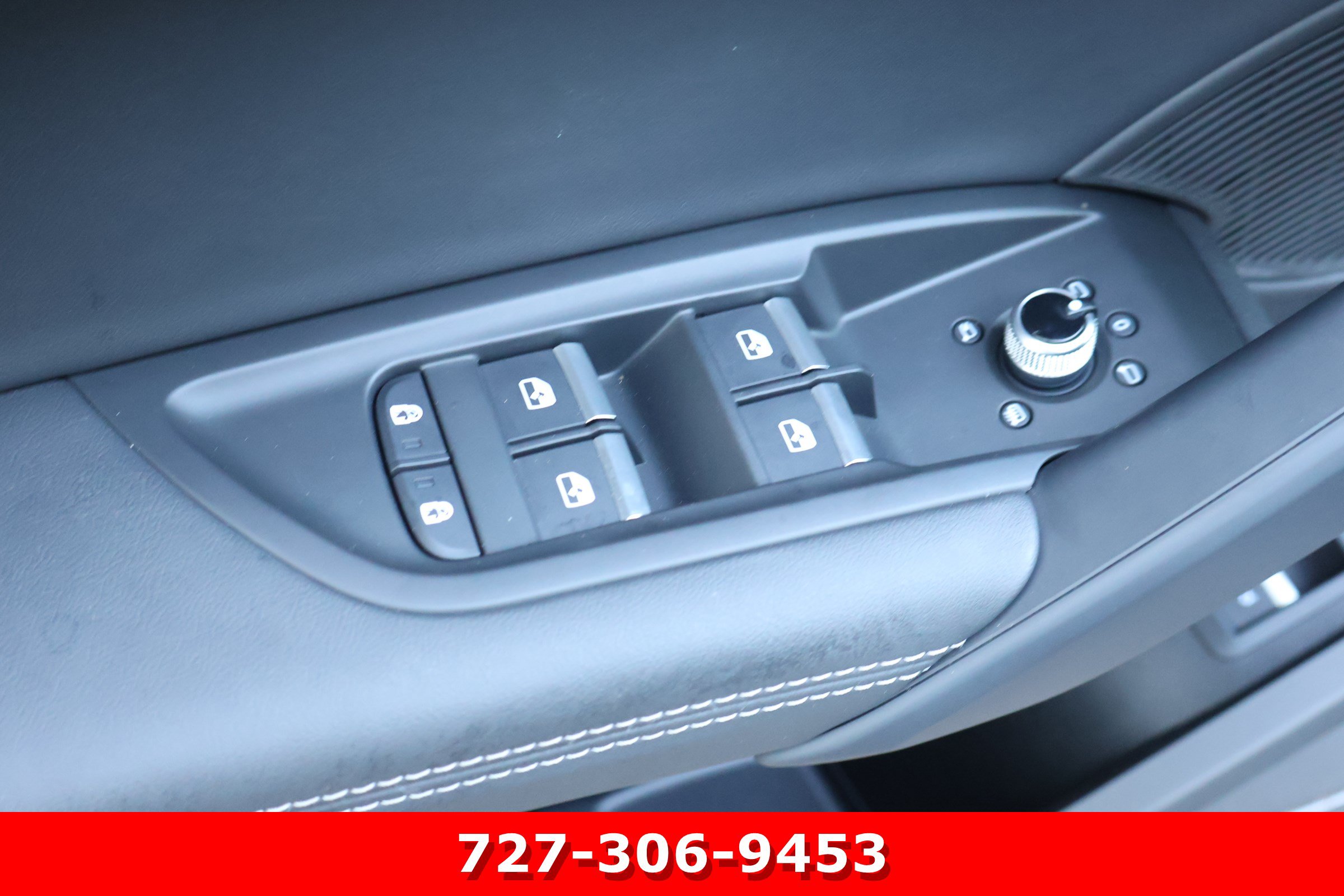 Used 2025 Audi Q5 2.0T Premium Plus w/ Premium Plus Package AWD/4WD image 11