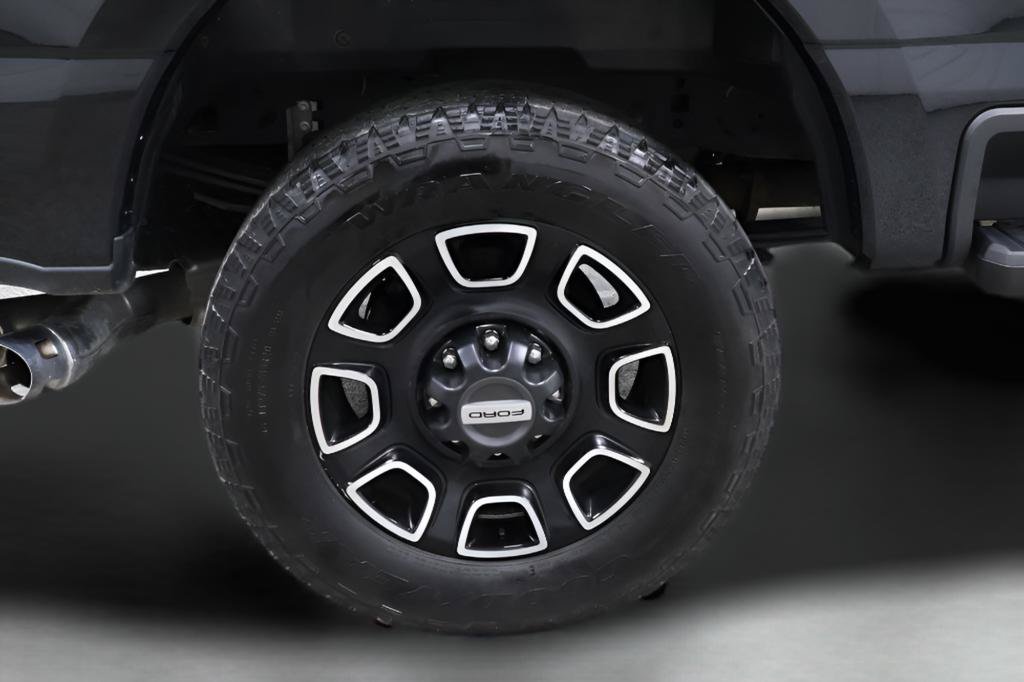 Used 2023 Ford F250 Platinum AWD/4WD image 38