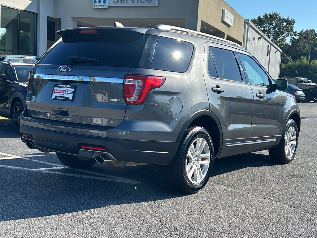 Used 2019 Ford Explorer XLT AWD/4WD image 5