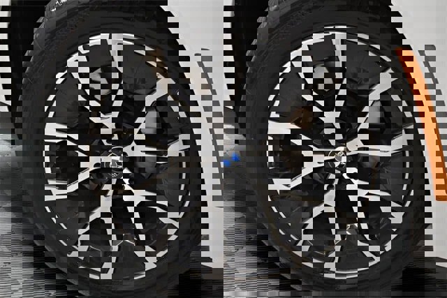 Used 2025 BMW X3 xDrive30i w/ Convenience Package image 27