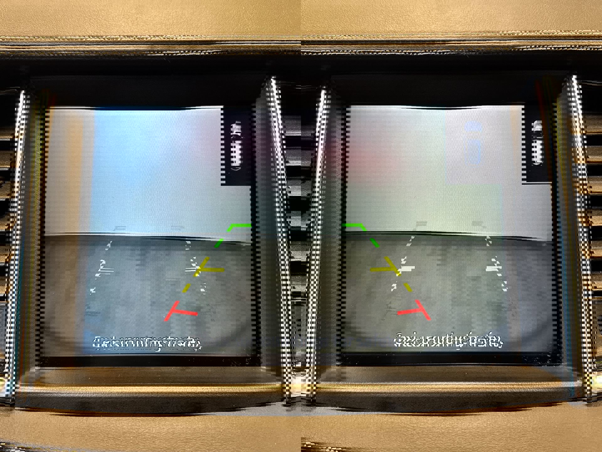 Certified 2025 INFINITI QX55 Luxe w/ Cargo Package image 16