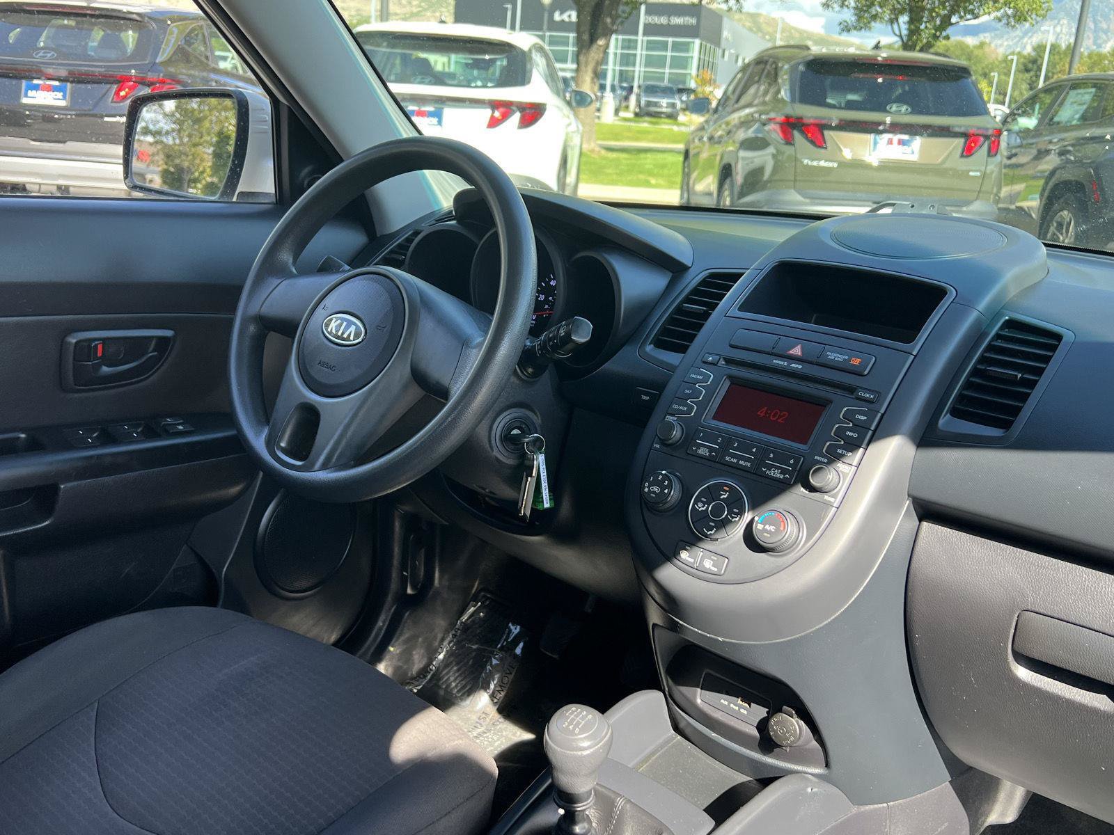 Used 2012 Kia Soul FWD image 3
