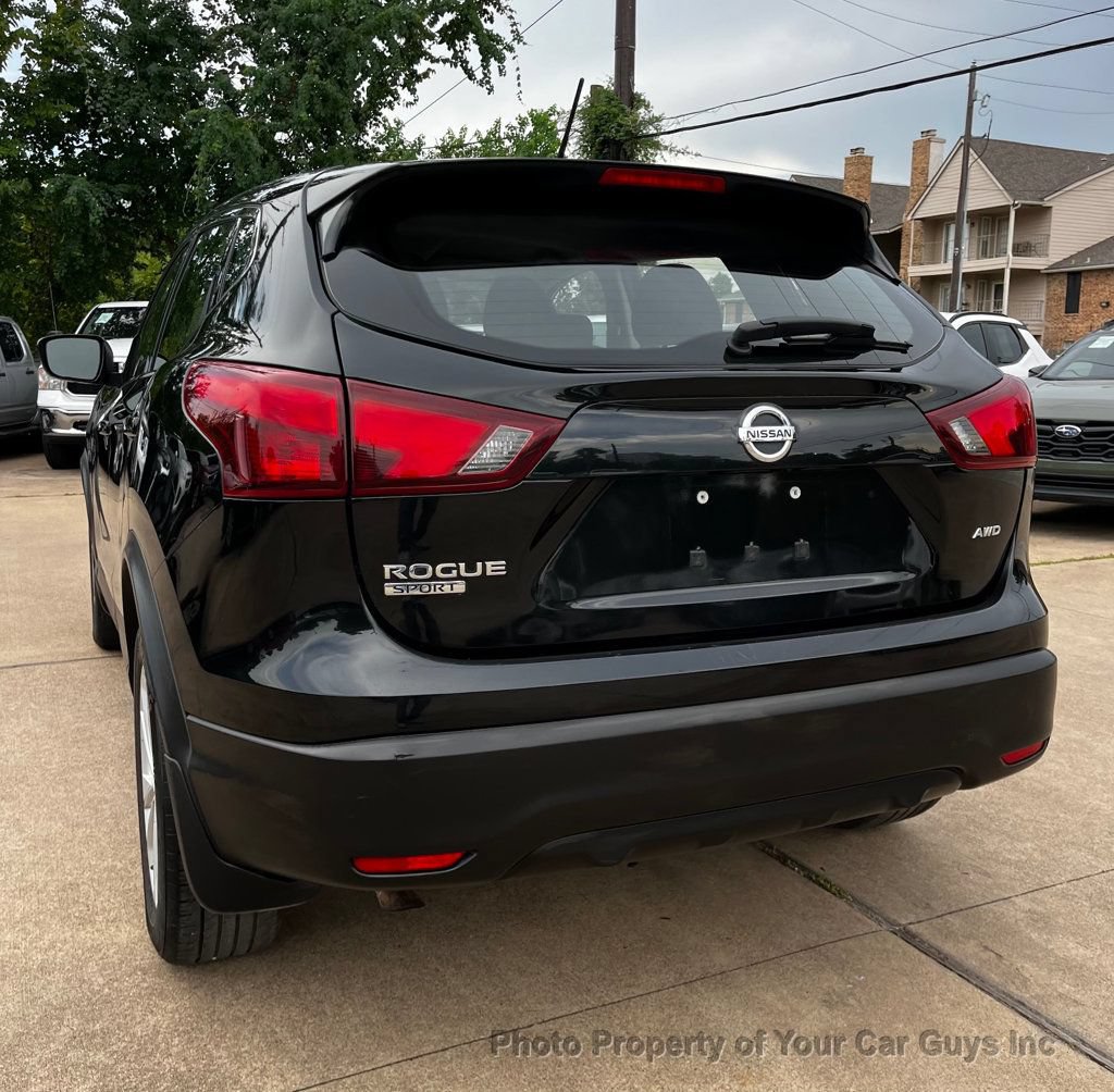 Used 2018 Nissan Rogue Sport S w/ S Appearance Package AWD/4WD image 9
