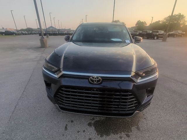 Used 2026 Toyota Grand Highlander FWD image 19