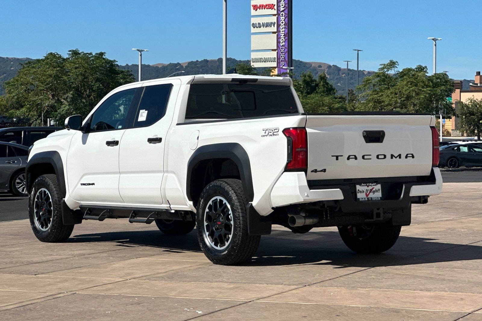 New 2026 Toyota Tacoma TRD Off-Road w/ TRD Off Road Premium Package AWD/4WD image 6
