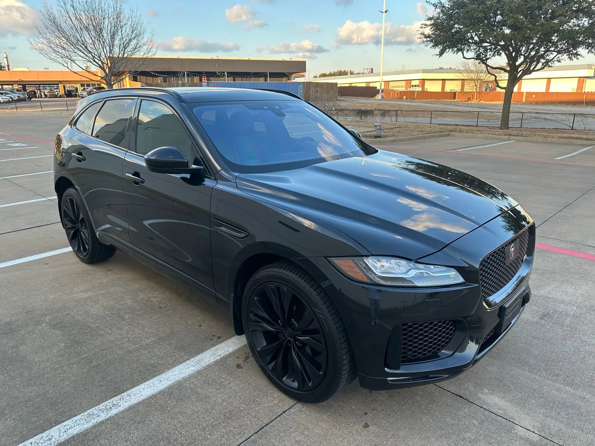 Used 2019 Jaguar F-PACE S AWD/4WD image 6