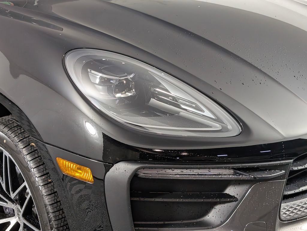 New 2026 Porsche Macan Turbo image 15