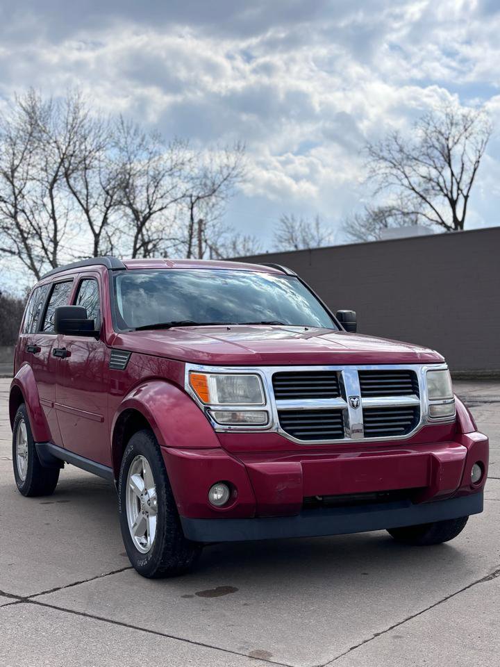 Used 2008 Dodge Nitro SLT image 2