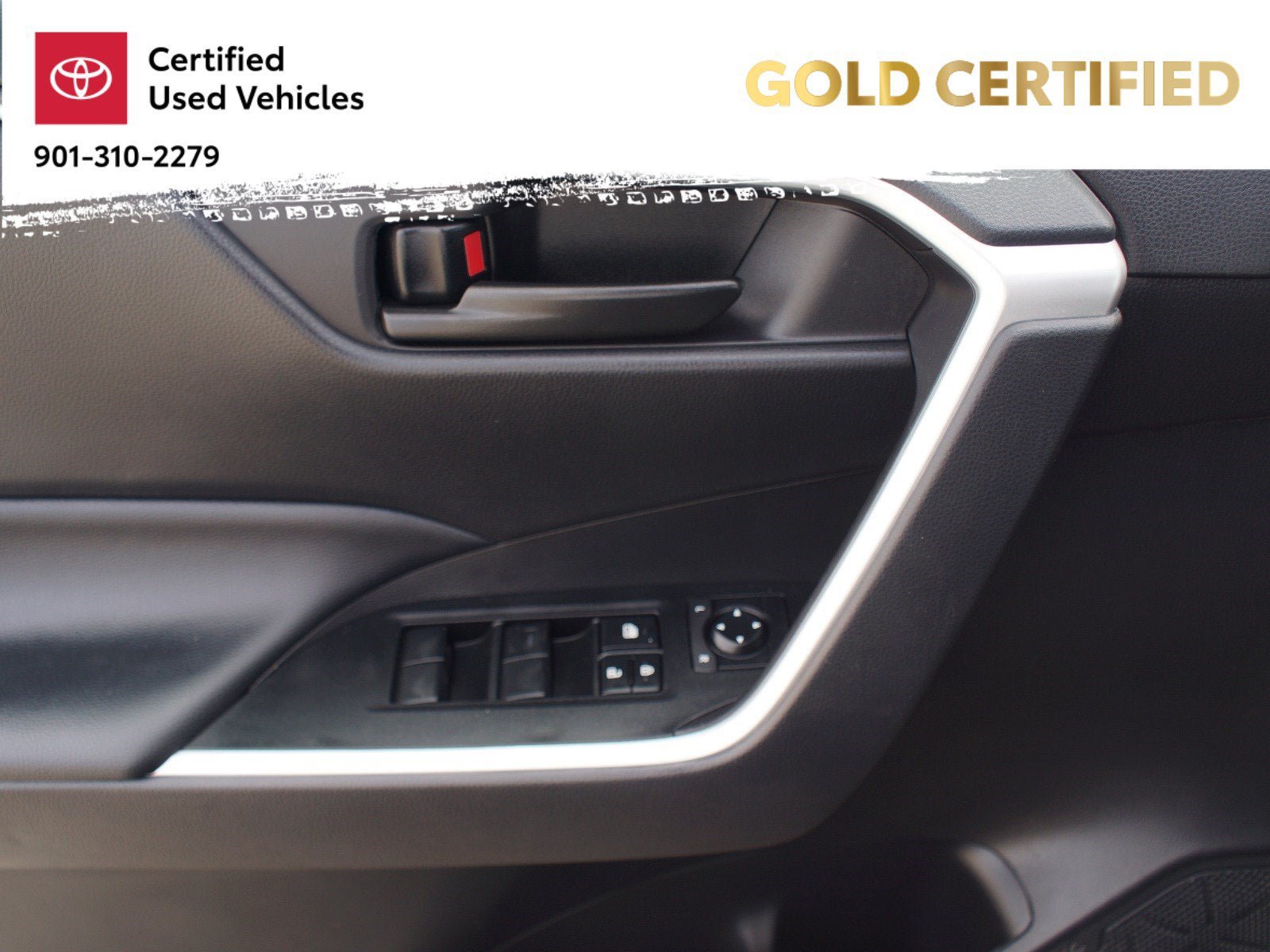 Used 2024 Toyota RAV4 LE FWD image 26