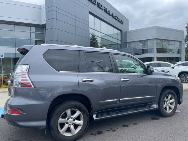 Used 2017 Lexus GX 460 w/ Navigation Package AWD/4WD image 4