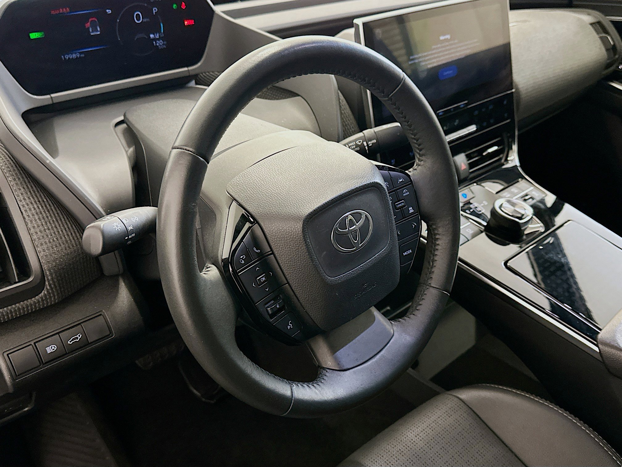 Used 2023 Toyota bZ4X Limited w/ Weather Package AWD/4WD image 18