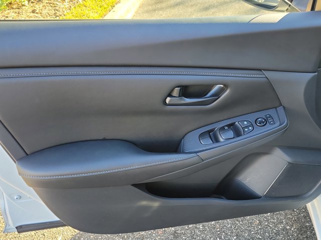 Used 2025 Nissan Sentra S image 16